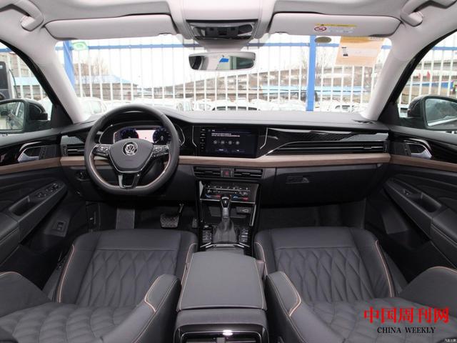 大眾帕薩特降至14.5W！品質(zhì)比肩奧迪A4L，還在考慮選本田雅閣