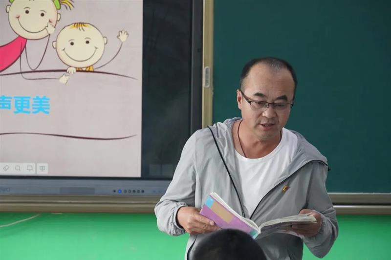 治多教師用堅(jiān)守精神扎根基層，點(diǎn)亮教育的希望明燈