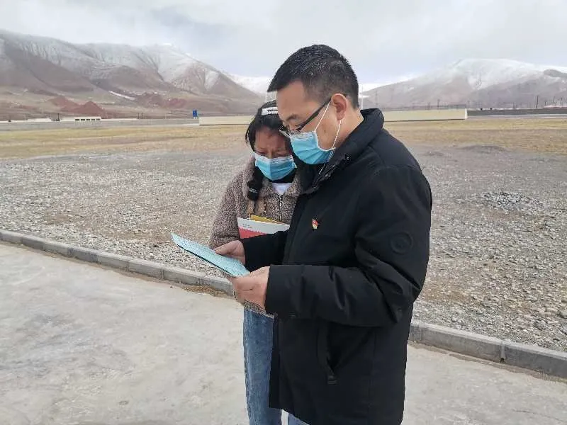 治多教師用堅(jiān)守精神扎根基層，點(diǎn)亮教育的希望明燈