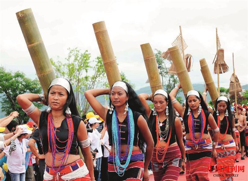 佤族姑娘們.jpg 佤族姑娘們.jpg