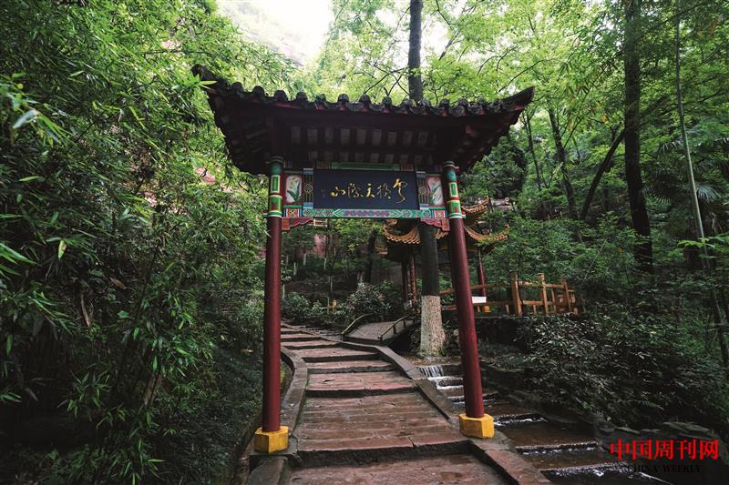 攝圖網(wǎng)_501051391_贛州通天巖景區(qū)(企業(yè)商用).jpg 攝圖網(wǎng)_501051391_贛州通天巖景區(qū)(企業(yè)商用).jpg