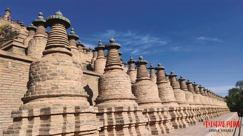 一百零八塔.jpg 一百零八塔.jpg