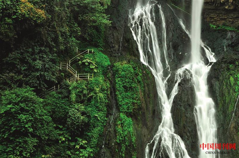 瀑布美景.jpg 瀑布美景.jpg