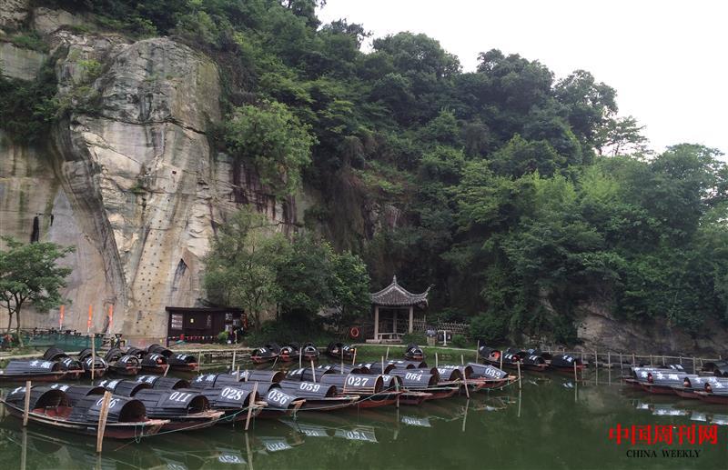 游船碼頭.jpg 游船碼頭.jpg