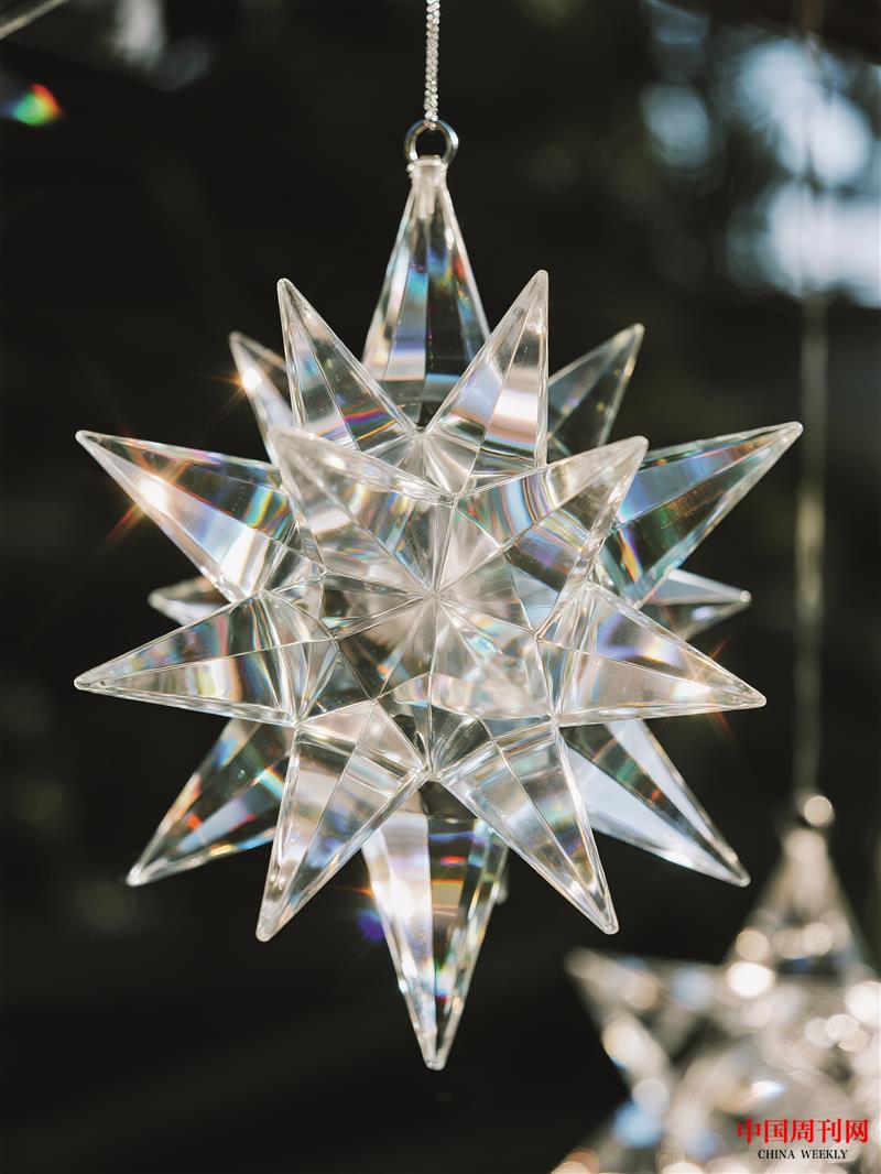 攝圖網(wǎng)_603266122_透明水晶星星掛飾閃耀光芒(企業(yè)商用).jpg 攝圖網(wǎng)_603266122_透明水晶星星掛飾閃耀光芒(企業(yè)商用).jpg